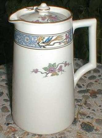 Ming-Birds (Older, Cream, Black Green Stamp) 36 Oz Pitcher with Lid