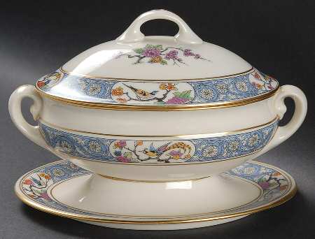Ming-Birds (Older, Cream, Black Green Stamp) Sauce Boat & Lid