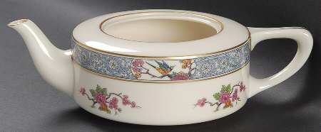 Ming-Birds (Older, Cream, Black Green Stamp) Shape 1690 Teapot No Lid