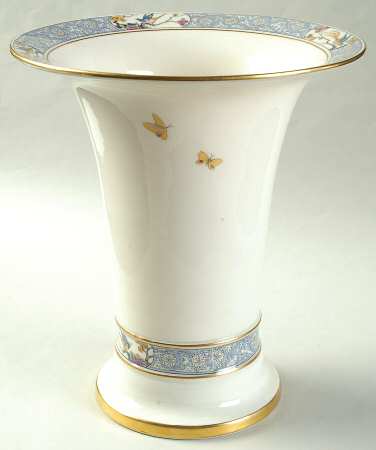 Ming-Birds (Older, Cream, Black Green Stamp) 8" Vase