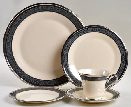 Moonlight Mood 40 Piece Estate Set
