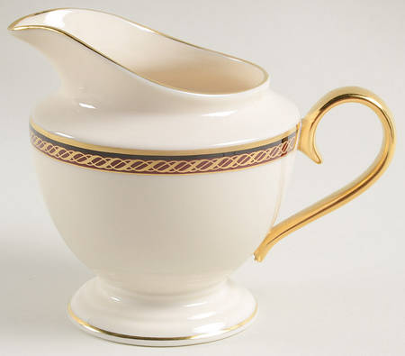 Monroe 1999 Shape Creamer