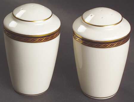 Monroe Salt & Pepper Set