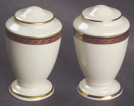 Monroe 99 Shape Salt & Pepper Set
