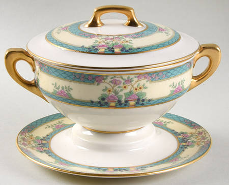 Monticello (Older Green) Gravy Boat w/Attached Underplate & Lid