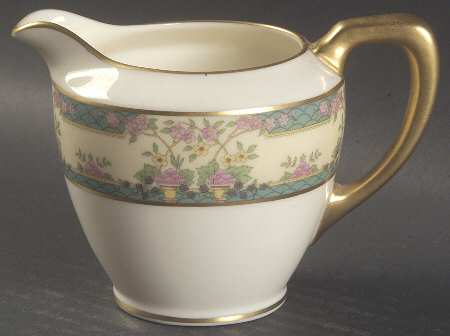 Monticello (Older Green) Shape 1963  Creamer