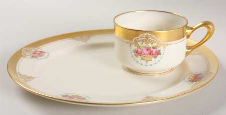 The Mount Vernon Snack Plate & Cup Set