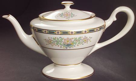 Mystic Shape 742 Small Teapot & Lid