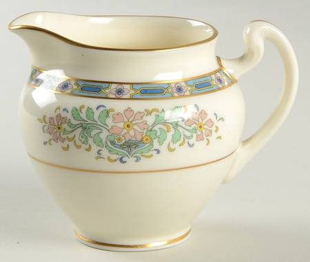 Mystic Shape 1636 Creamer