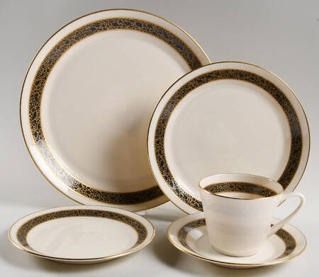 Mystique 5 Piece Place Setting