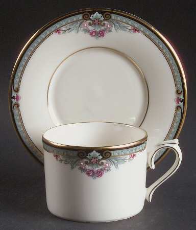 Newbury Square Flat Cup & Saucer Set