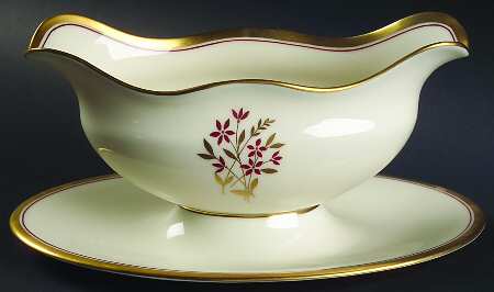 Nydia Gravy Boat with Attached Underplate