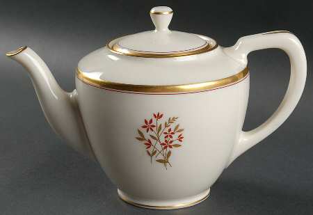 Nydia Teapot & Lid