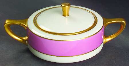 O46F Mauve Sugar Bowl & Lid by Lenox