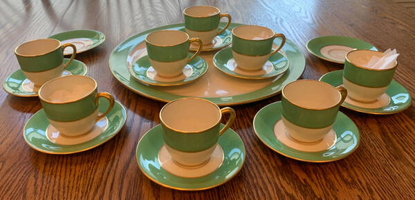 O46G Lettuce Green Flat Demitasse Cup & Saucer Set