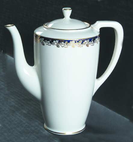 Oakleaf Cobalt Blue (All Cream) Coffee Pot & Lid