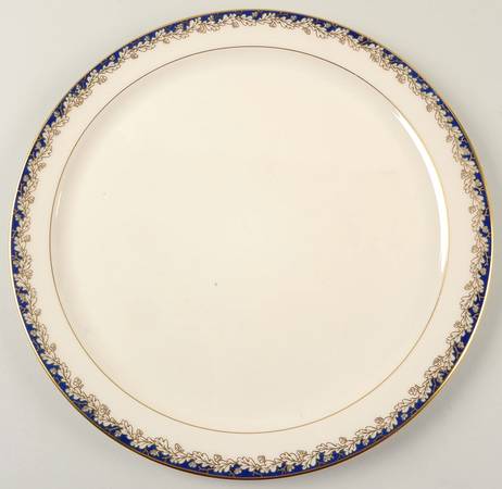 Oakleaf Cobalt Blue (All Cream) 12" Chop Plate (Round Platter)