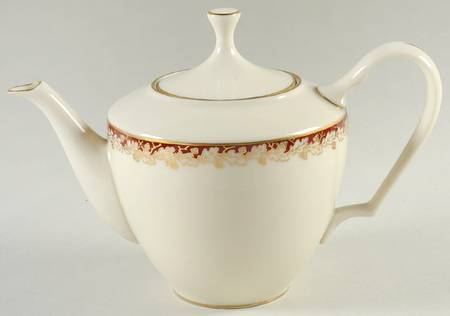 Oakleaf Maroon Teapot & Lid