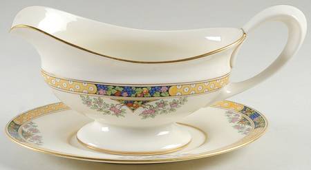 The Orchard Gravy Boat & Underplate