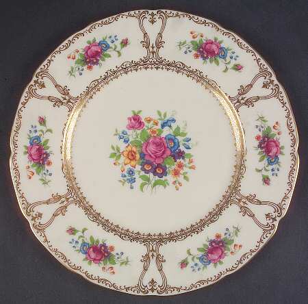 P323 (Scalloped) by Lenox