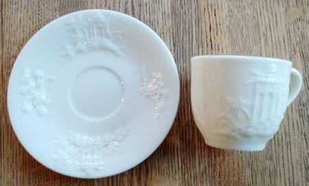 Pagoda Flat Cup & Saucer Set