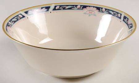 Palmyra 9" Round Vegetable Bowl