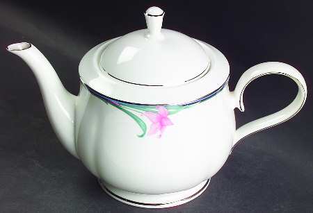 Patricia Teapot & Lid