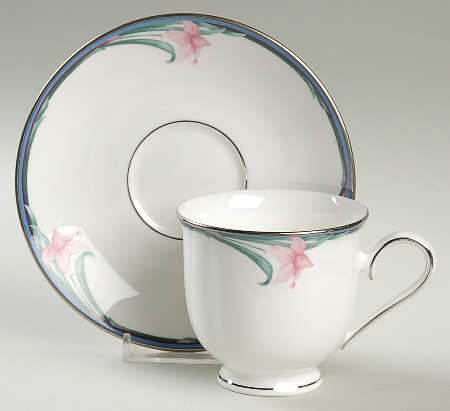 Patricia Footed Cup & Saucer Set