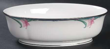 Patricia 9" Oval Vegetable Bowl