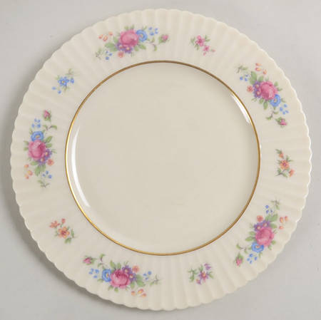 Pavlova Salad Plate