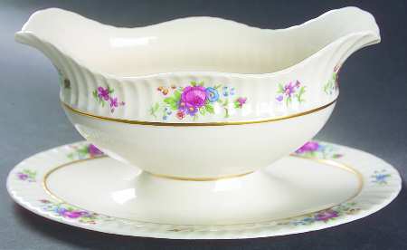 Pavlova Gravy Boat with Attached Underplate by Lenox