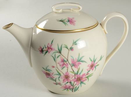Peachtree Teapot & Lid