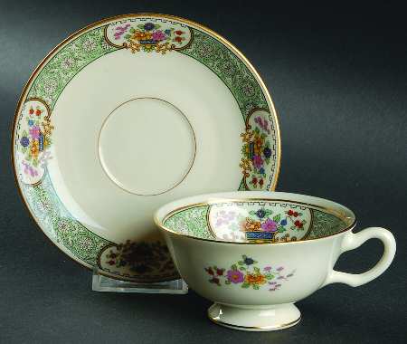 Peking Footed Cup & Saucer Set