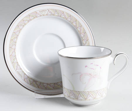 Flat Cup & Saucer Set
