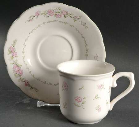 Pinafore Flat Cup & Saucer Set