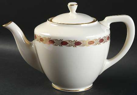 Pinehurst Maroon Teapot & Lid