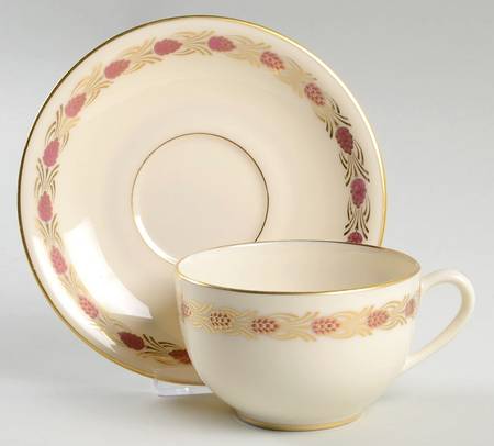 Pinehurst Maroon Oversized Cup & Saucer Set