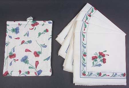 Poppies On Blue Cloth Napkin and Trivet Set - Set of 4