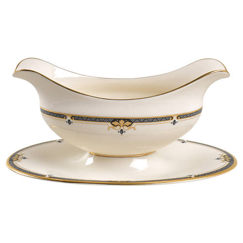 Potomac Gravy Boat with Attached Underplate