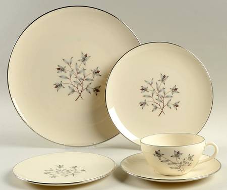 Princess 40 Piece Estate Set