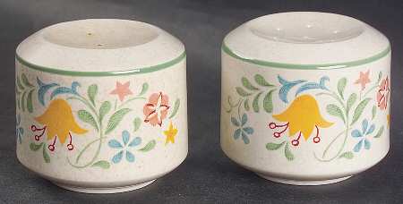 Quakertown Salt & Pepper Set