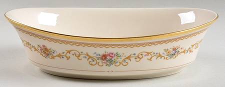 Queen's Garden 10" Oval Vegetable Bowl