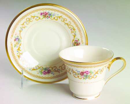 Queen's Garden Footed Cup & Saucer Set