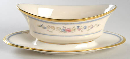 Raleigh Gravy Boat with Attached Underplate