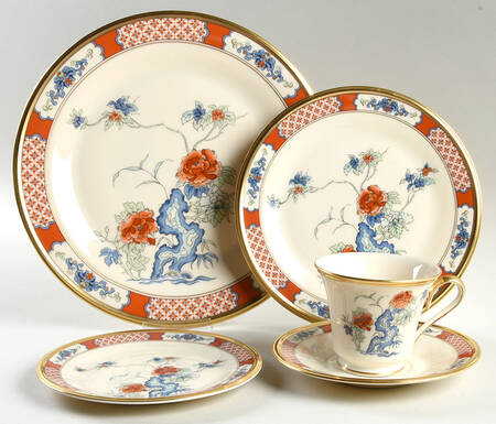 Red Lacquer 5 Piece Place Setting
