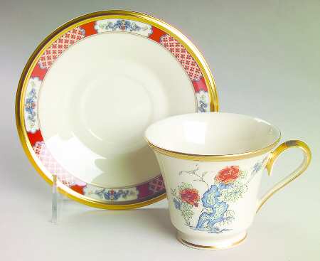 Red Lacquer Footed Cup & Saucer Set