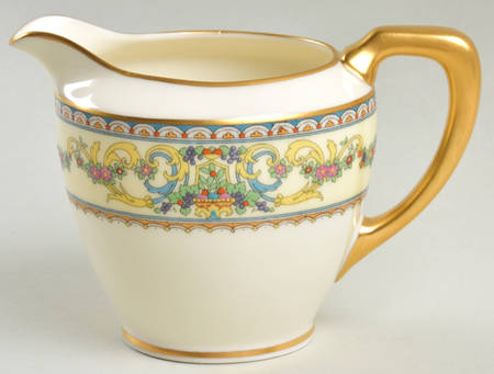 Renaissance Creamer