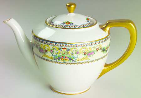 Renaissance Teapot & Lid