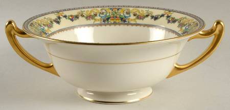 Renaissance Large Berry Bowl