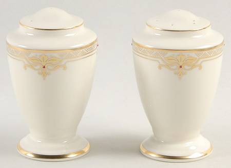 Republic 99 Shape Salt & Pepper Set